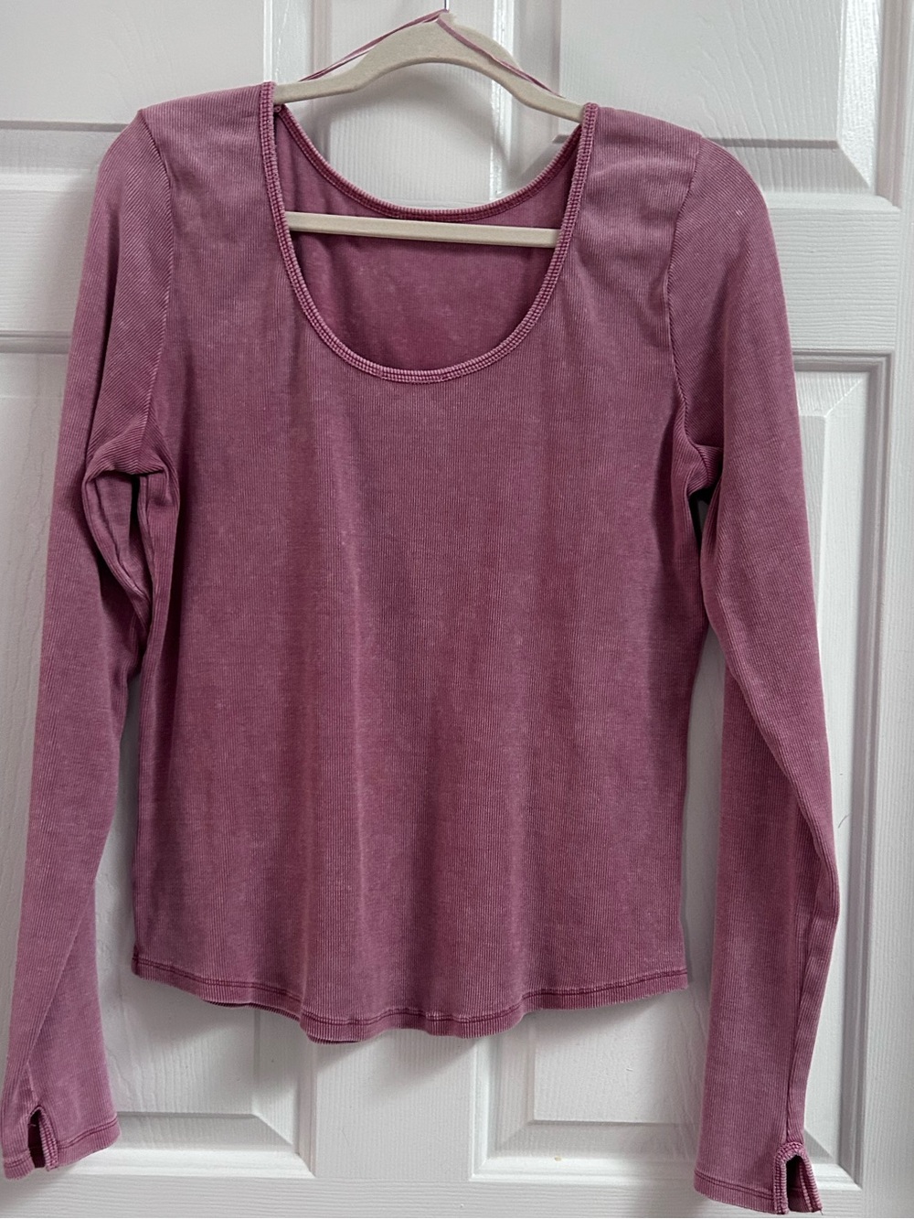Women's Long Sleeve Scoop Neck Top in Dusty Rose